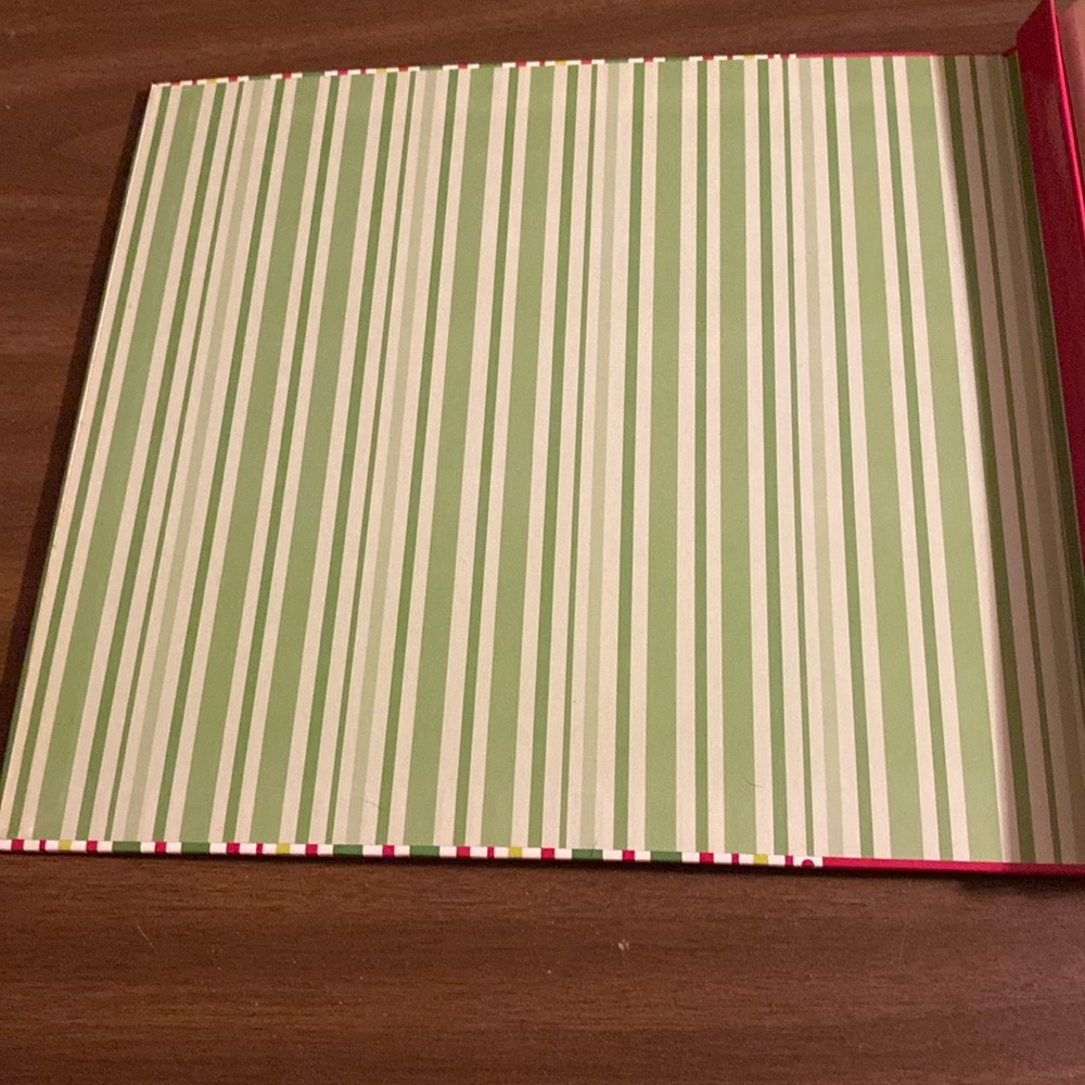 Holiday Stripes Scrapbooking Binder - Picture 4 of 7
